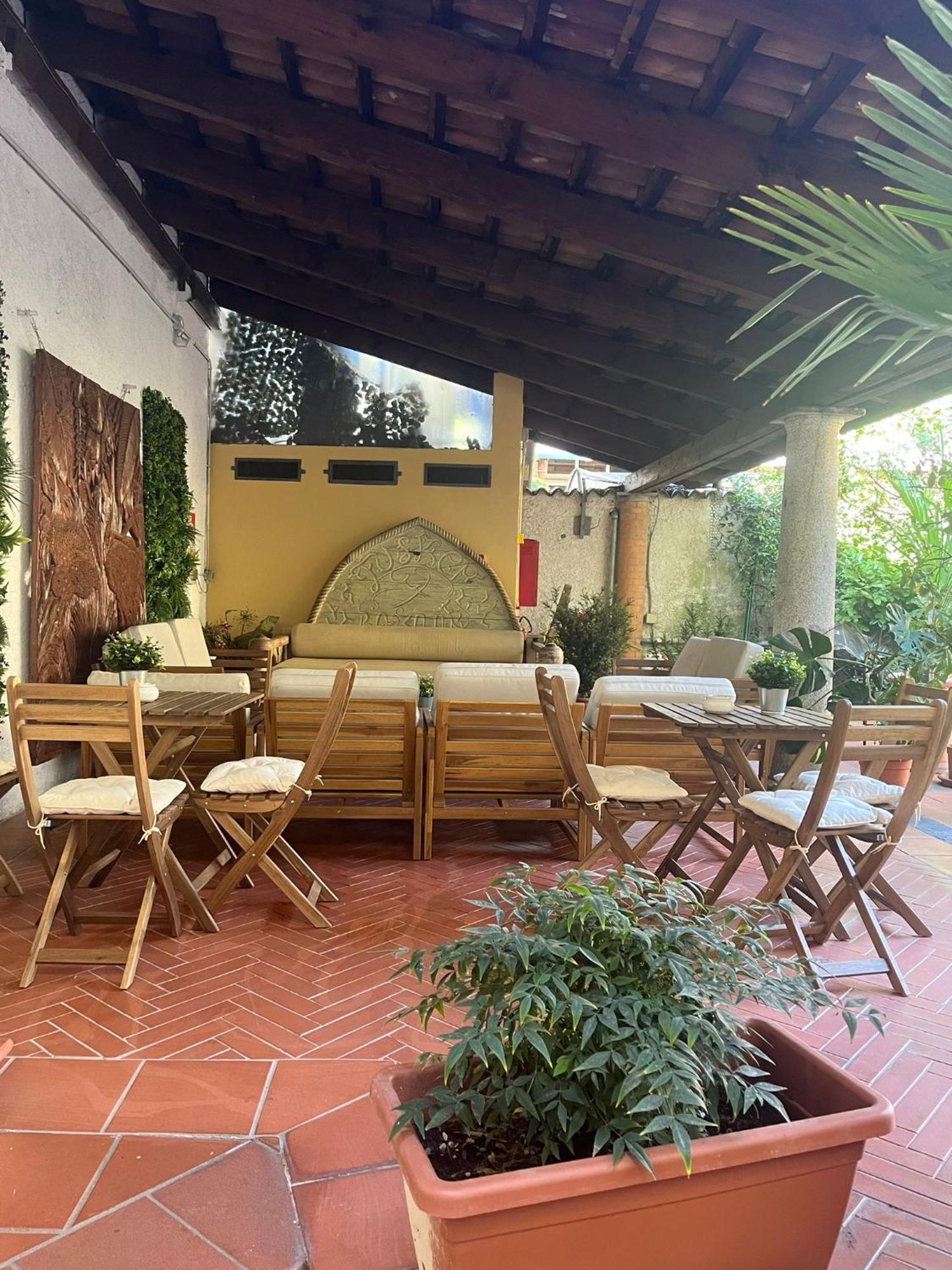 Monolocale Elvira Abbadesse Guest House Milánó Kültér fotó