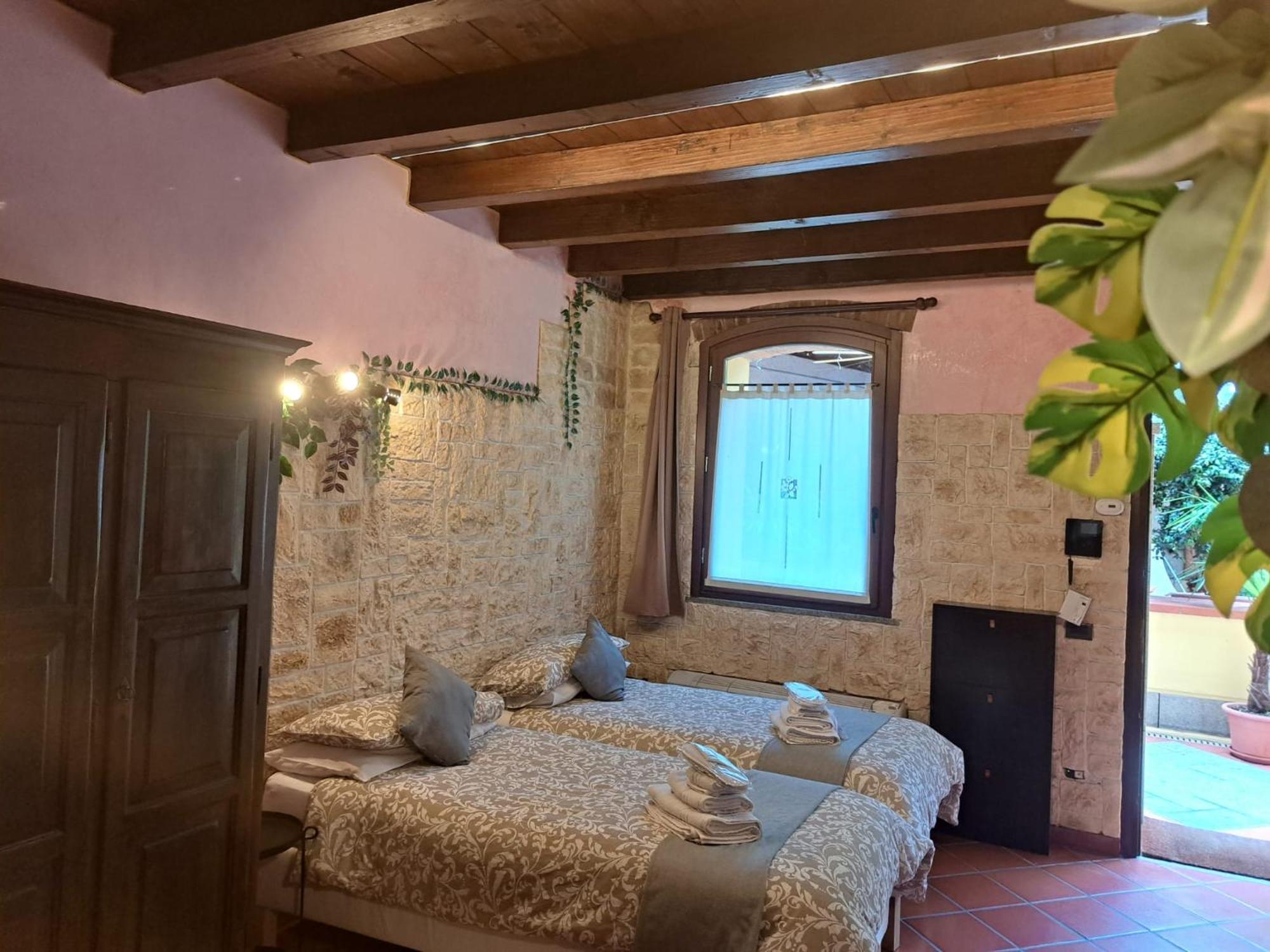 Monolocale Elvira Abbadesse Guest House Milánó Kültér fotó